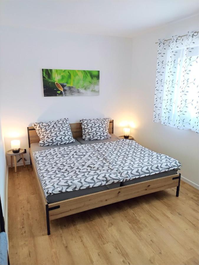 Fewo Wildflecken - Ferienwohnung Rhoen Neubau 2021 Extérieur photo